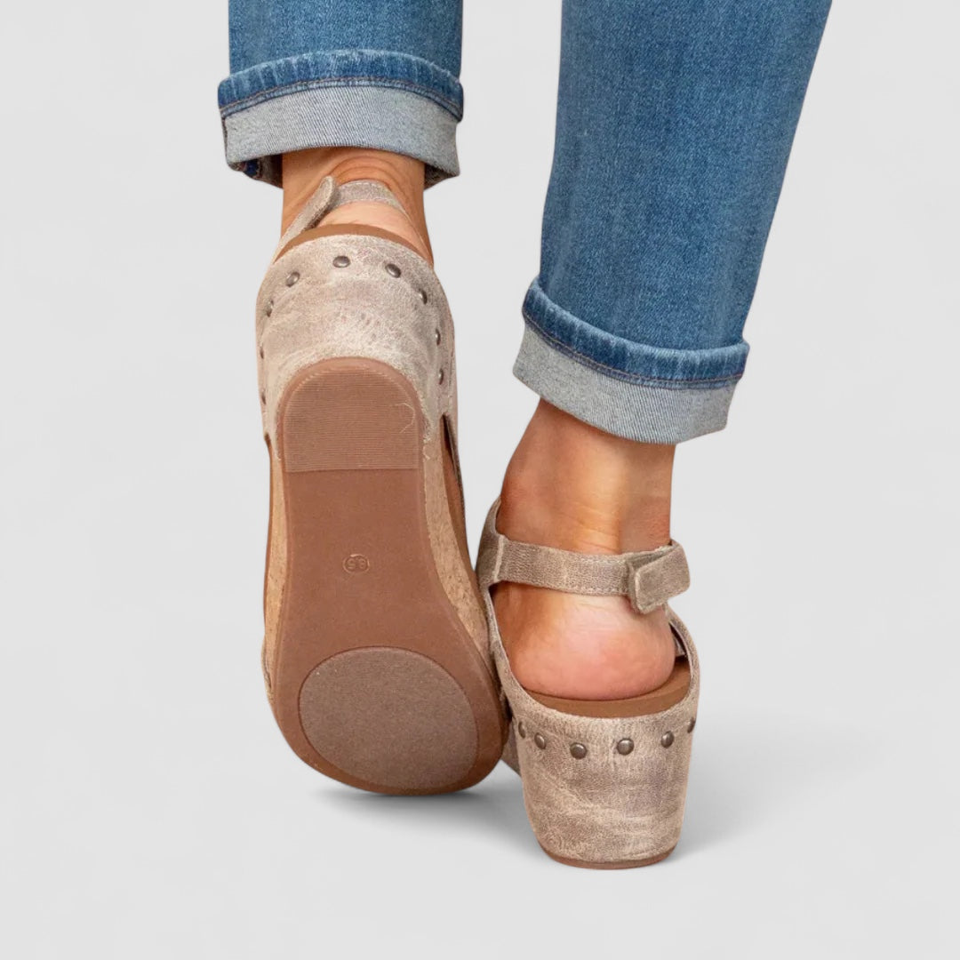 Clair™ | Chaussures à Talons Élégantes