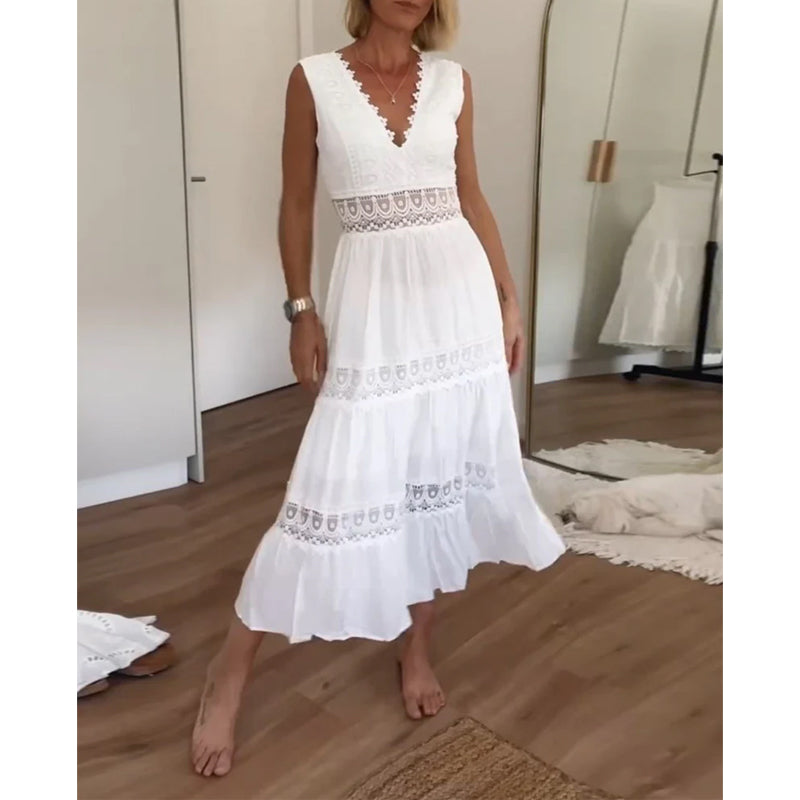Charlotte | Robe en Dentelle Artisanale à Décolleté en V