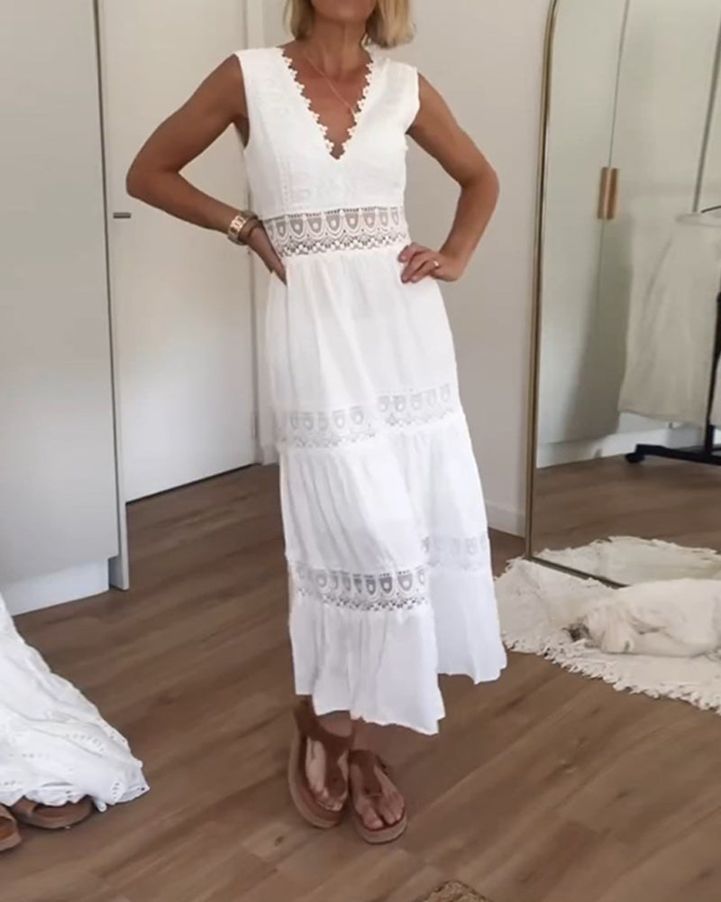 Charlotte | Robe en Dentelle Artisanale à Décolleté en V