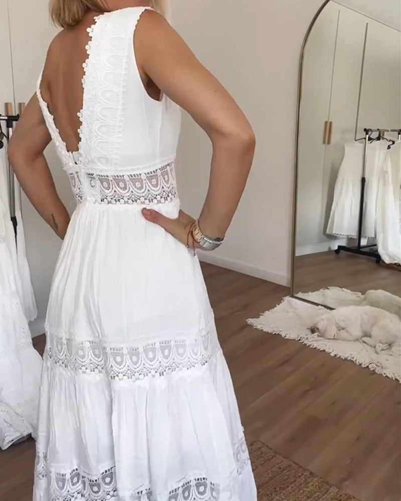 Charlotte | Robe en Dentelle Artisanale à Décolleté en V