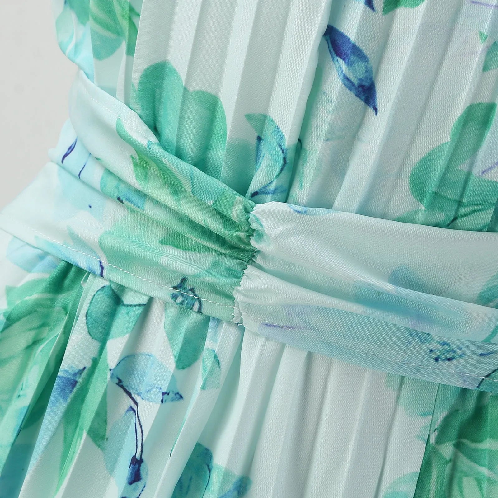 Chloé | Robe Asymétrique Fleurie à Col Halter