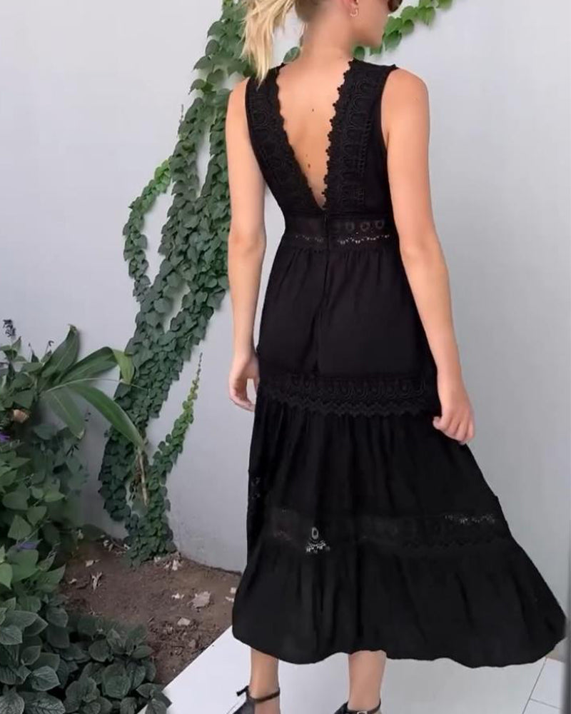 Charlotte | Robe en Dentelle Artisanale à Décolleté en V