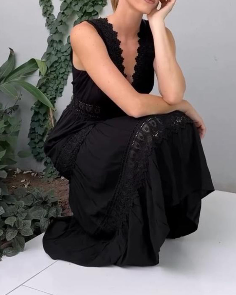 Charlotte | Robe en Dentelle Artisanale à Décolleté en V