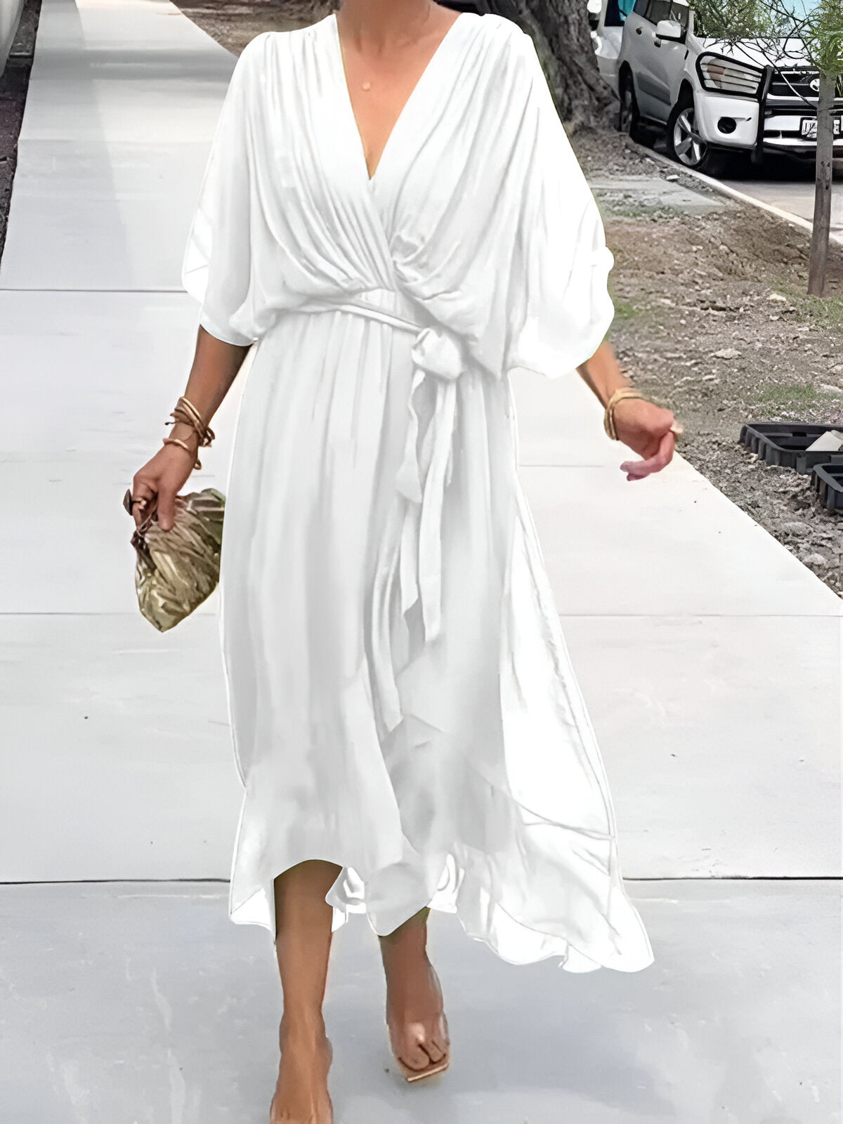 Monica™ | Robe Fluide avec Décolleté en V Élégant