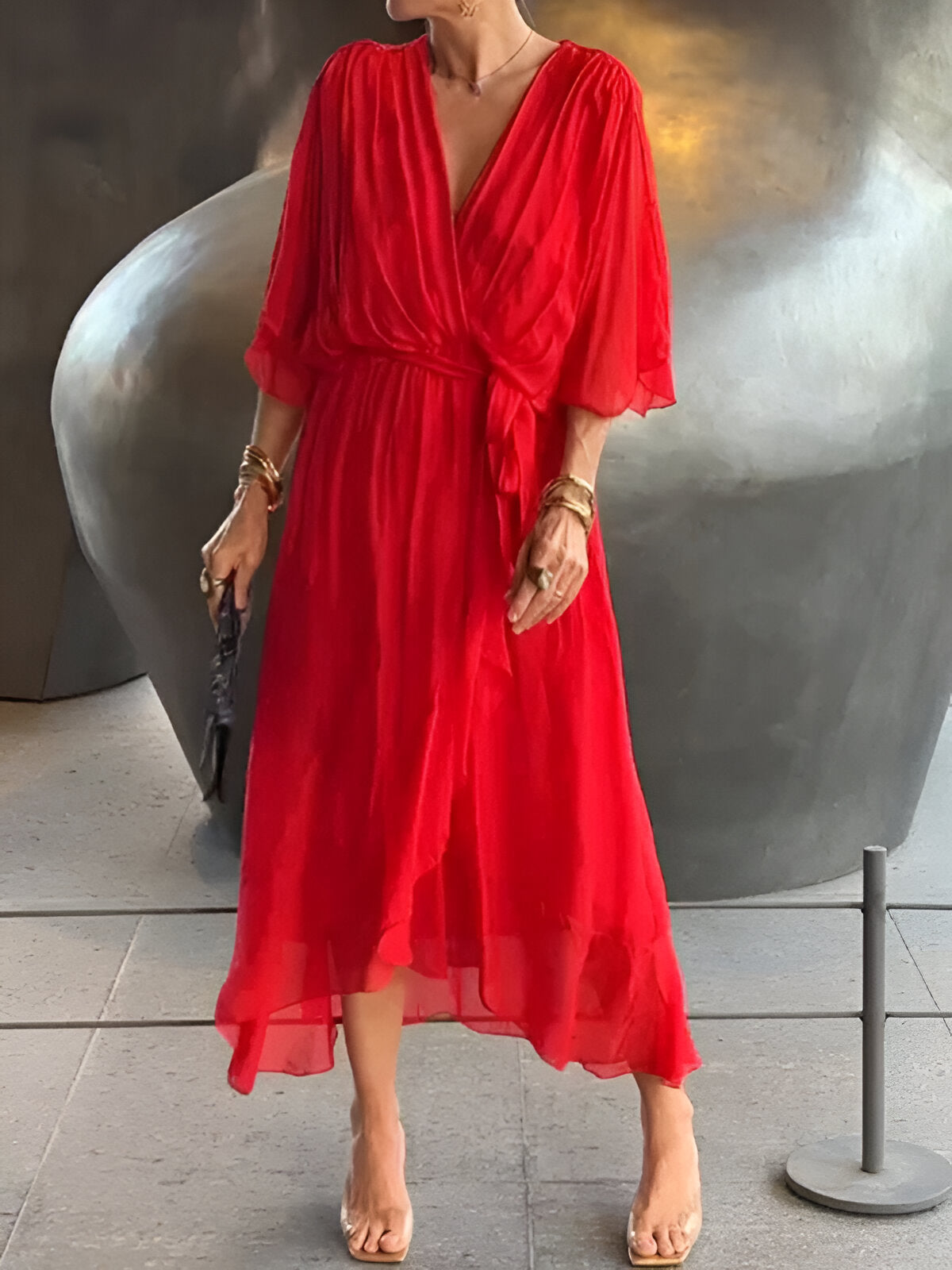 Monica™ | Robe Fluide avec Décolleté en V Élégant