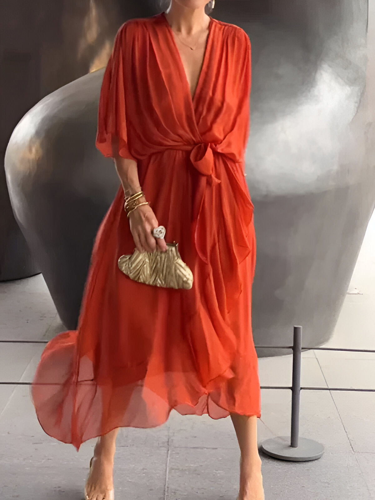 Monica™ | Robe Fluide avec Décolleté en V Élégant